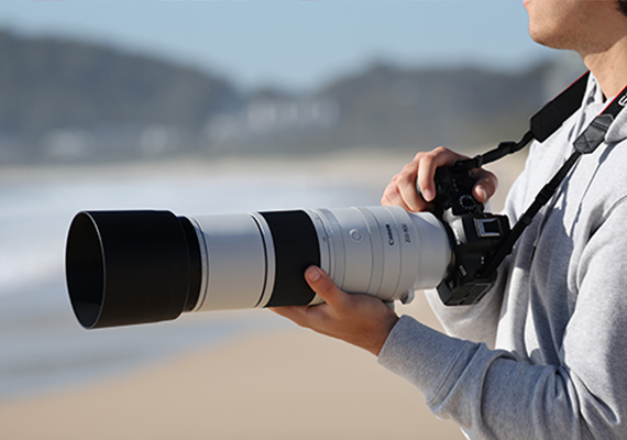 Canon Unveils the World’s First  Super Telephoto Zoom Lens