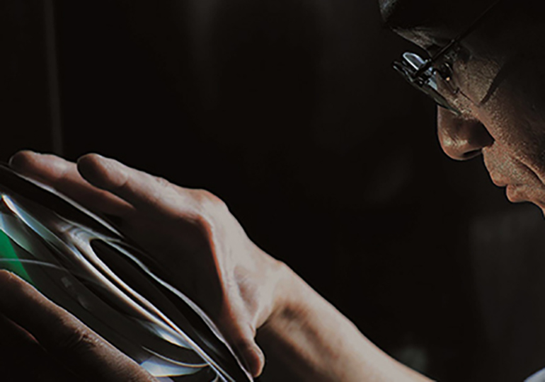 Ultra-precision Machining and Assembly by Highly Skilled Craftsperso_770x540