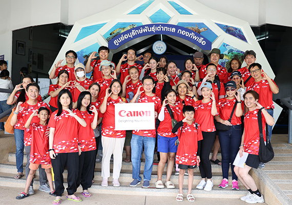 Canon support the conservation of sea turtle  on the occasion of "World Sea Turtle Day" through its C-Ranger Activity  at the Sea Turtle Conservation Center, Chonburi  Province